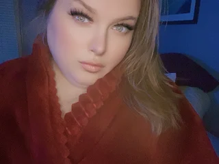 BlessedwCurves profile