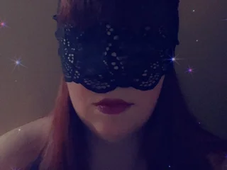 Hoelistic_Holly